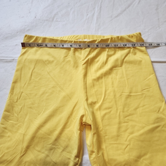 Capella Loose Fit Top & Biker Shorts Set - Picture 9 of 12